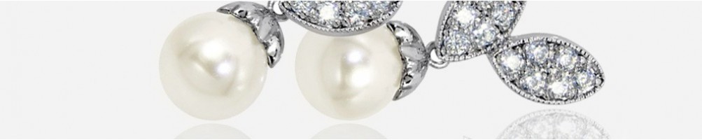 Wholesale pearl earrings in various sizes